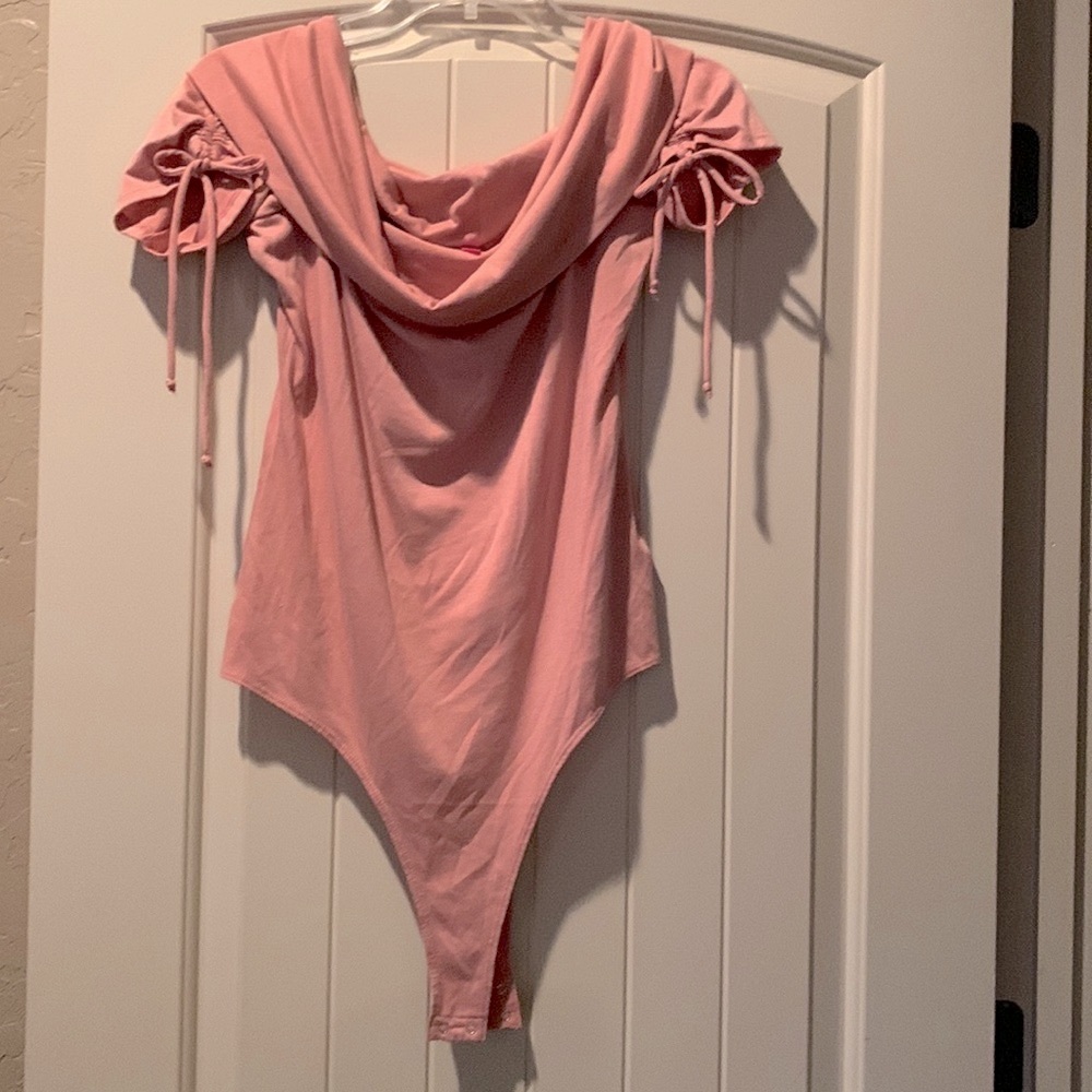 Guess body suit size large
